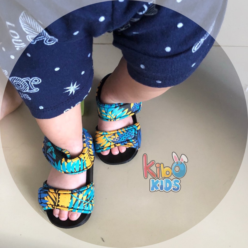 Sandal Xốp Cho Bé Trai Siêu Nhẹ Siêu Bền Size từ 3 Tháng