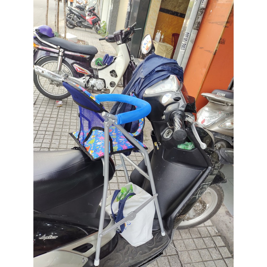 Áo thay thế cho ghế đi xe máy