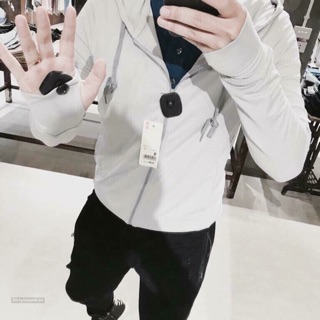 Áo chống nắng Uniqlo