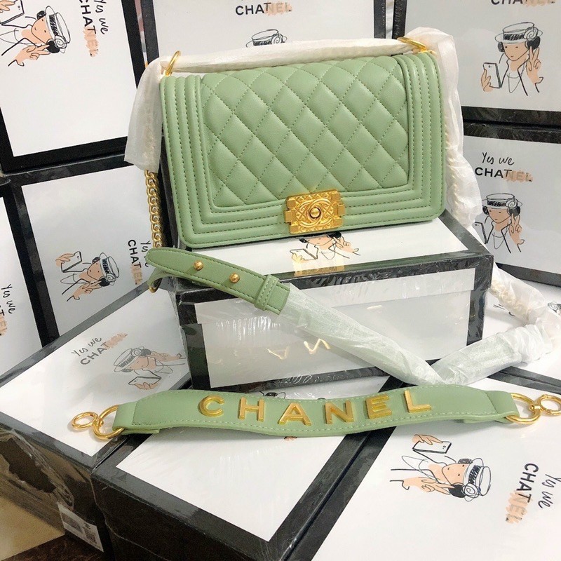 Túi boy  tay cầm chữ