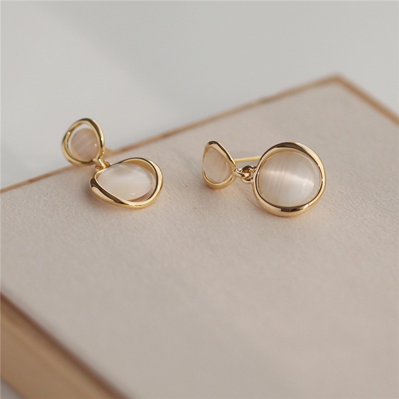 Đôi bông tai đính đá opal giả phong cách Hàn Quốc dễ phối đồ