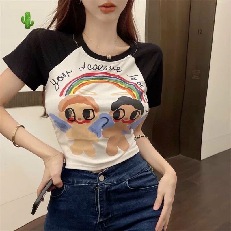 Áo thun phối viền cổ tròn và tay in hình PC