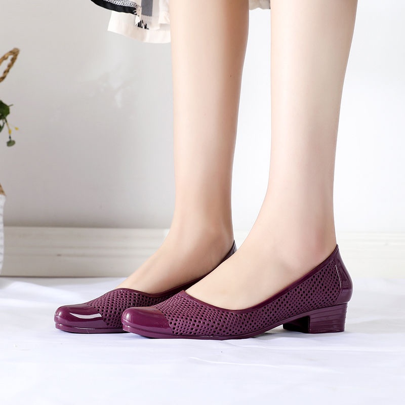 Giày sandal nhựa đế xuồng chống trượt miệng nông thiết kế sành điệu