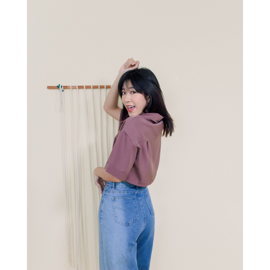 [Mã BMTTC60K giảm đến 60K đơn 50K] Áo Sơ mi croptop LEO's
