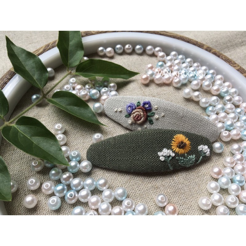 Kẹp tóc thêu tay handmade