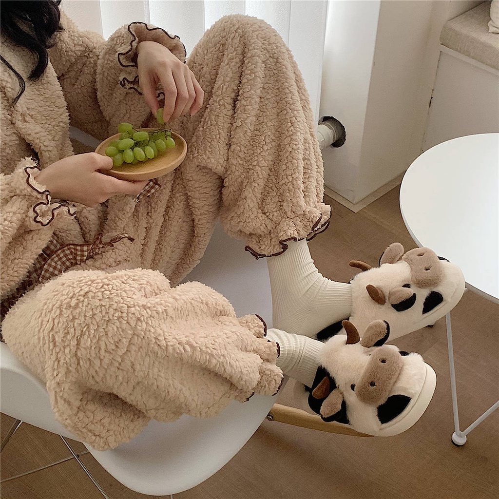 Dép Bông Đi Trong Nhà Giữ Ấm Mùa Đông Mềm Mại Họa Tiết Bò Sữa Đáng Yêu Cho Bé Gái