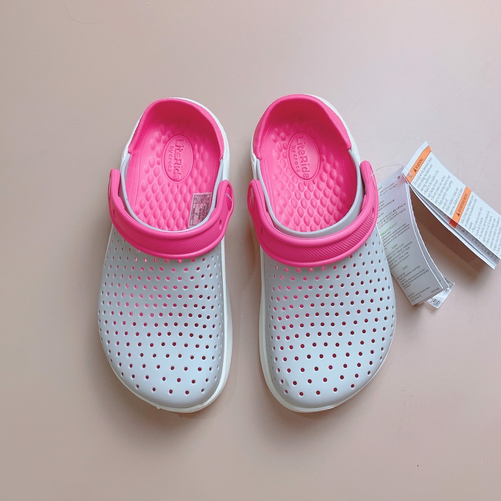 Sục crocs Literide - màu ghi quai hồng