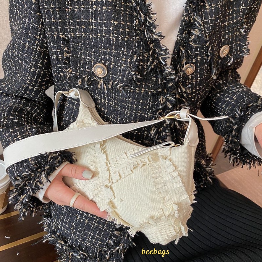 Túi Đeo Vai Họa Tiết Tua Rua Màu Trắng, Đen Cá Tính | TX33 | Túi Nữ Phong Cách Hàn Quốc Phù Hợp Đi Chơi, Cafe Và Dự Tiệc