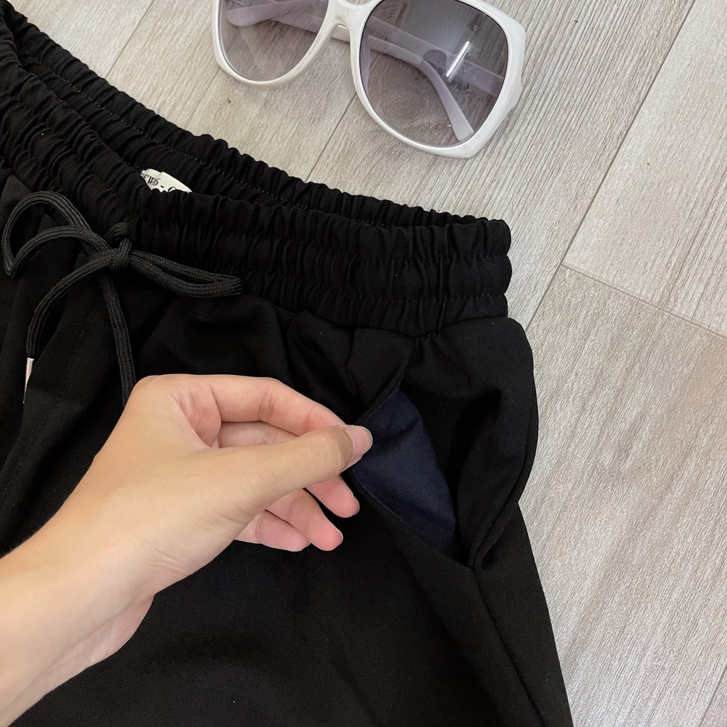 Quần short nữ lưng thun chất vải Umi co giãn quần đùi nữ ống rộng cạp chun dây rút có túi