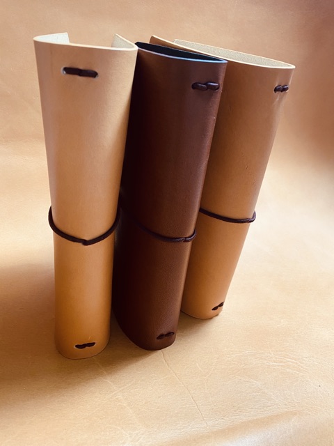 Sổ bìa da thật size 11x20cm. Traveler's notebook