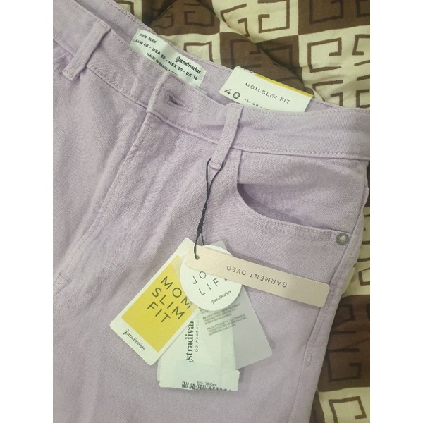 Thanh lý quần mom slim fit jeans auth  Stradivarius size 40 tím lilac