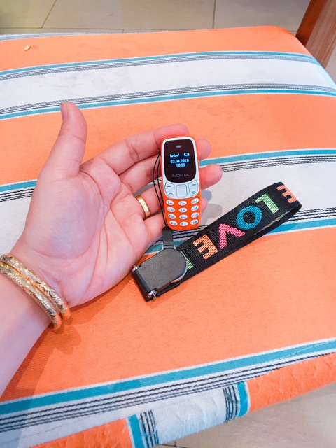 Điện thoại siêu nhỏ 7màu bán sỉ : cam, đỏ, vàng, đen, hồng , xám, xanh | BigBuy360 - bigbuy360.vn