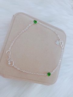 Lắc chân bạc ta