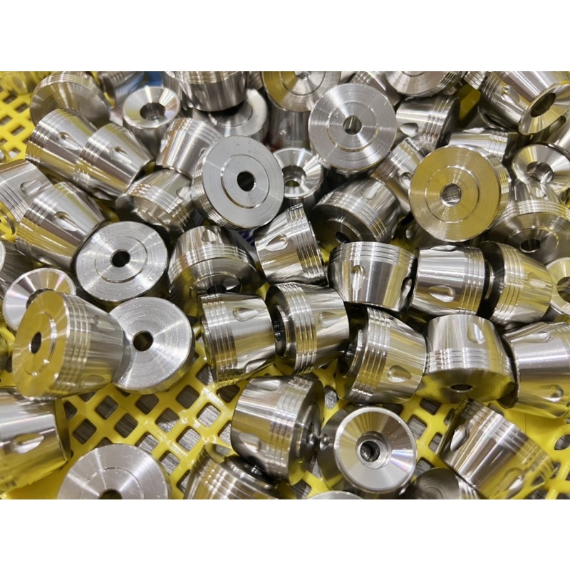 Gù Inox Đặc 304 Hoạ Tiết Viền Giọt Nước Kèm Nhôm Đóng Gắn Các Loại Xe