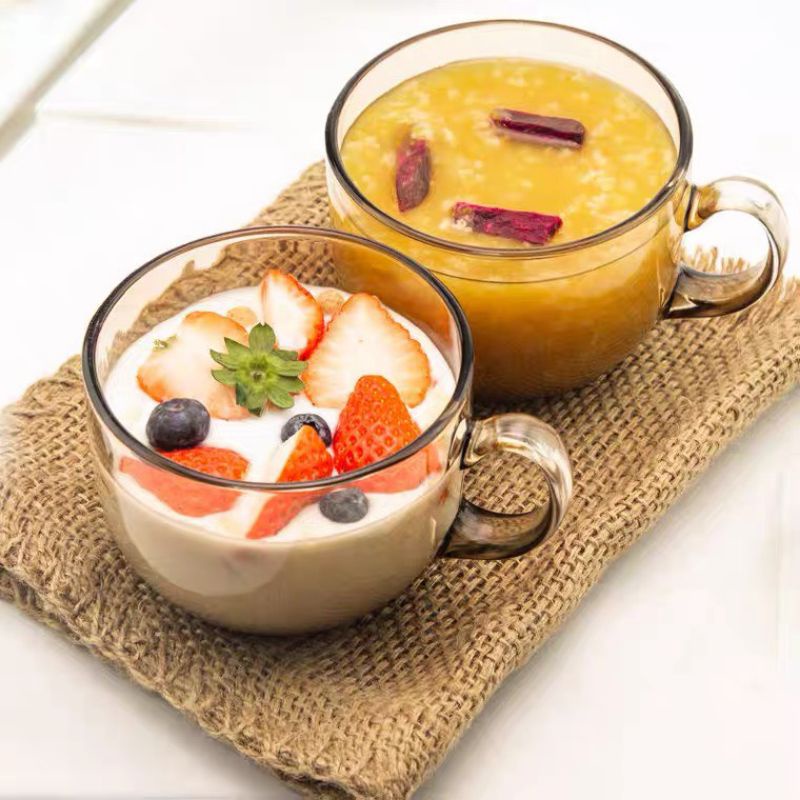 Set 2 cốc thủy tinh màu hổ phách cao cấp, chịu nhiệt, có tay cầm dễ thương, không kèm thìa