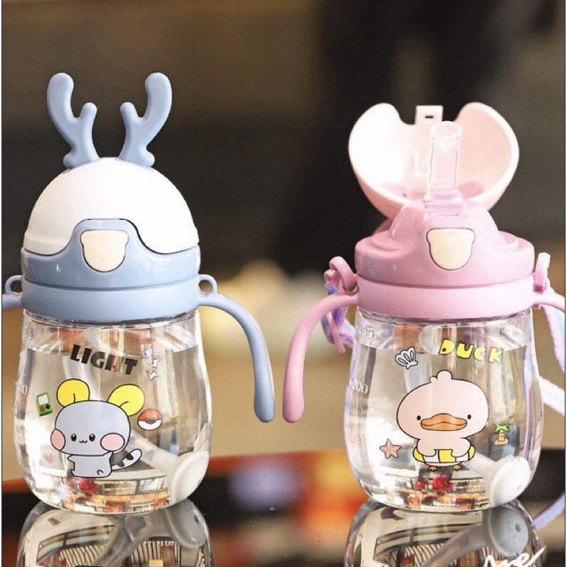 Bình uống nước chống sặc cho bé con heo bình tập uống nước cho bé 350ml có ống hút và dây đeo cute B6
