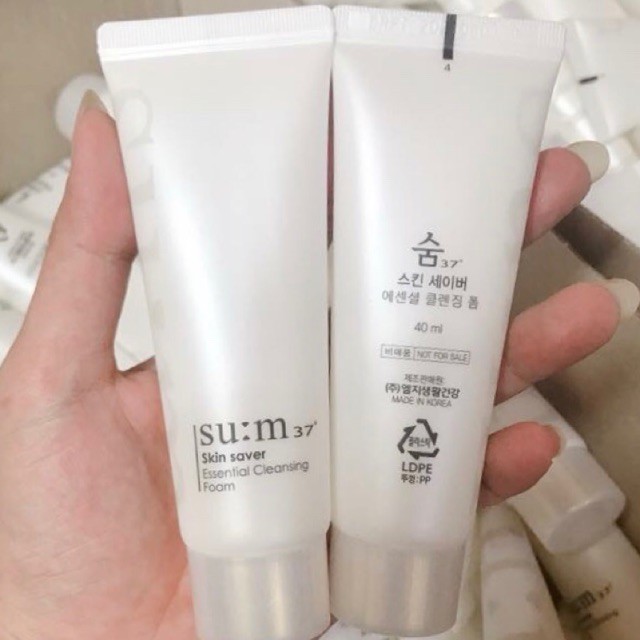 Sữa Rửa Mặt Sum37 Skin Saver Essential Cleansing Foam 40ml