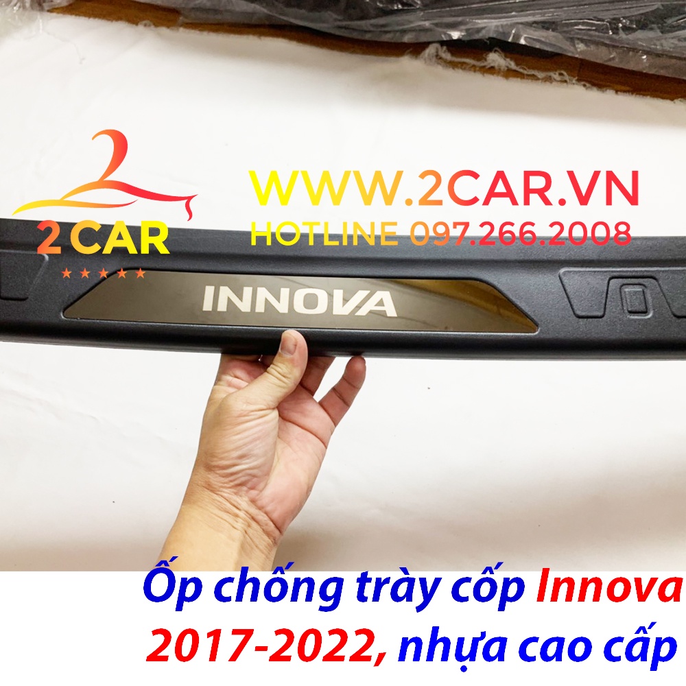 Ốp Chống Trầy Cốp Ngoài Xe Innova 2017 2020 2022, 2023 loại nhựa 3D có phản quang