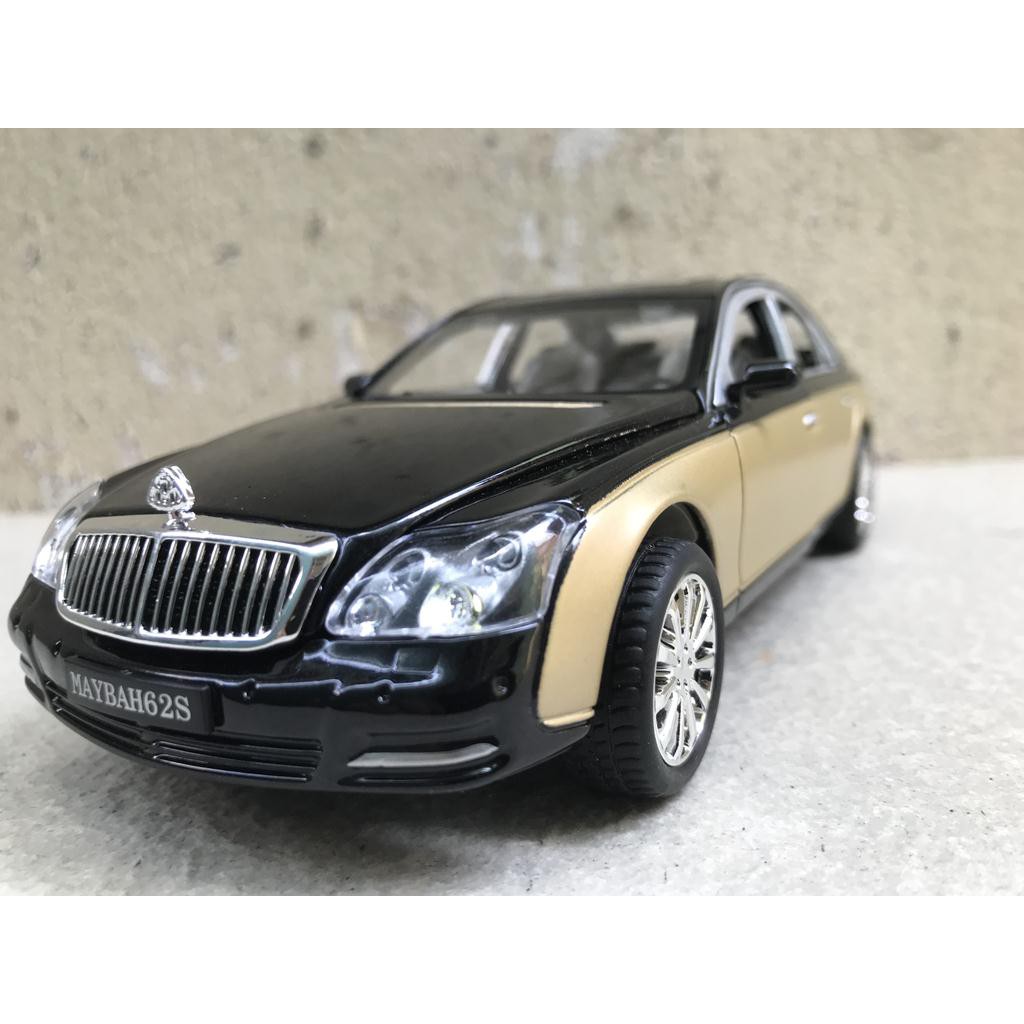 Mô hình xe ô tô MERCEDES Maybach S62 1:24