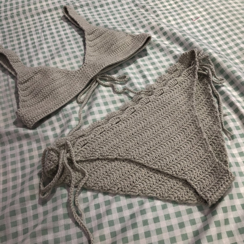 Quần bikini móc len handmade