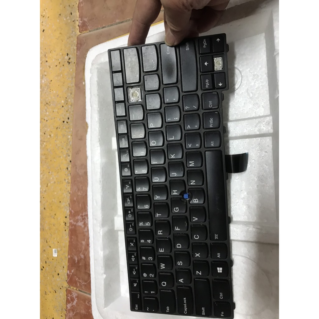 [T440s] Phím xác Lenovo Thinkpad T440s cho ae lấy phím xương phím còn đẹp