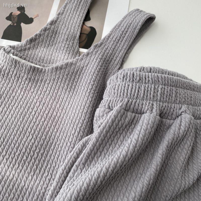 Bộ Đồ Thể Thao Hai Món Gồm Áo Không Tay Và Quần Short Ống Rộng Thời Trang Mùa Hè 2021 Cho Phụ Nữ