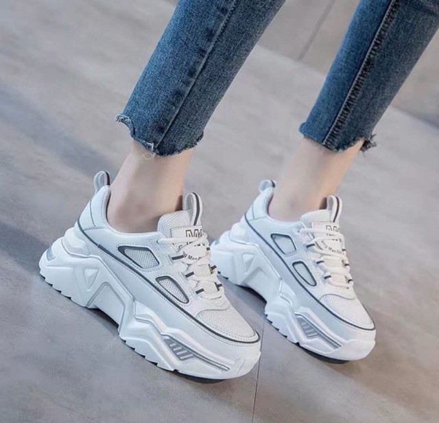 [Sỉ lẻ giày Quảng Châu] Giày sneaker đế cao 6p trắng full viền phản quang