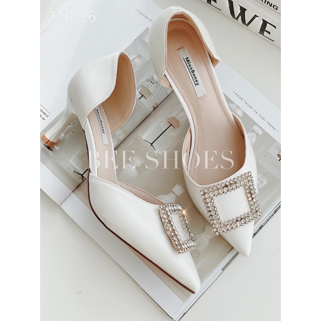 BEESHOES - GIÀY CAO GÓT NỮ MŨI NHỌN  - GIÀY CAO GÓT NỮ GÓT NHỌN CAO 5 PHÂN SẴN MÀU ĐEN - KEM - BE 220126