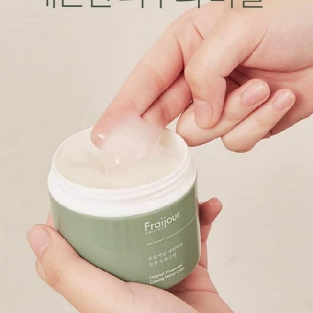 Kem dưỡng thảo mộc