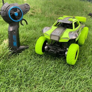 Xe điều khiển địa hình 2 cầu 8 bánh độc đáo ROCK Off-Road
