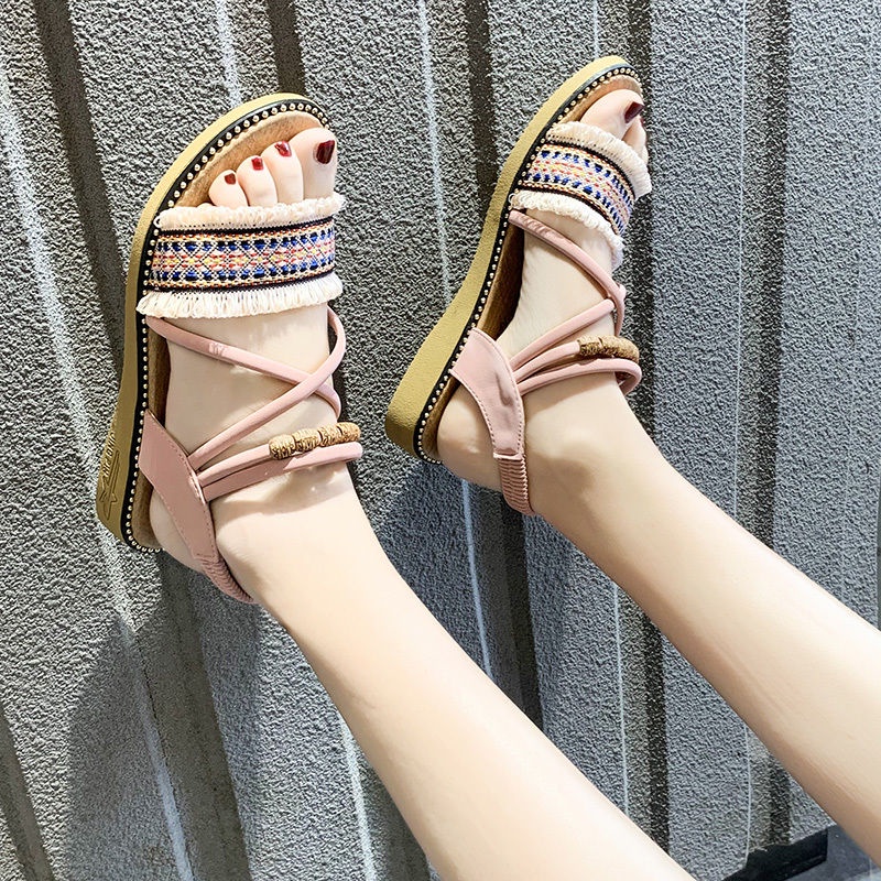 Giày Sandal Phong Cách Bohemian Mẫu 2020 One Size Nhỏ Thời Trang Đi Biển Dành Cho Nữ