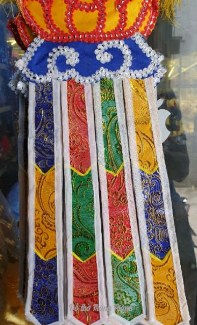 Phướn gấm.