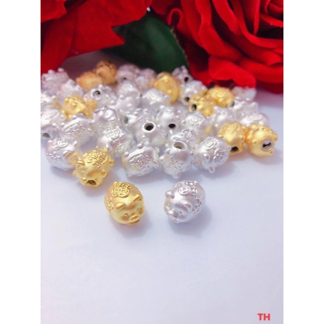 Vòng chỉ đỏ may mắn Con heo Bạc 925