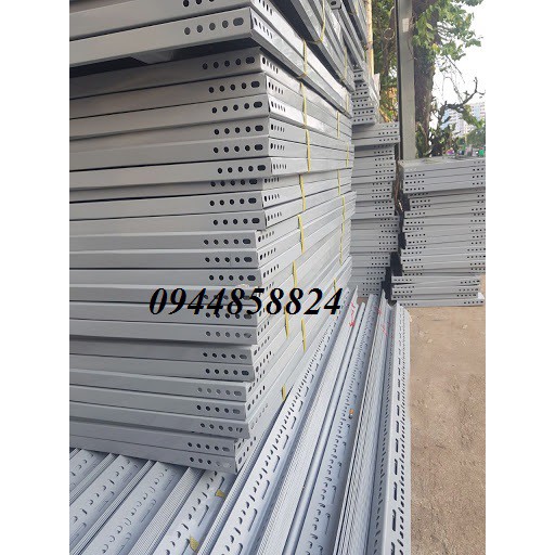 mâm kệ sắt 30x100cm