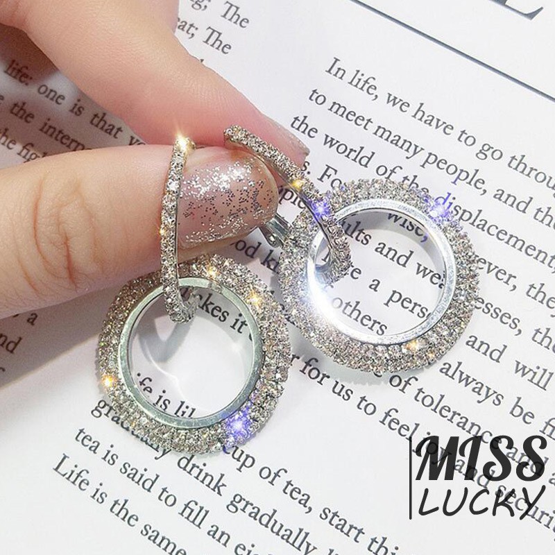 Đôi khuyên tai dạng tròn đính đá phong cách thời trang cho nữ