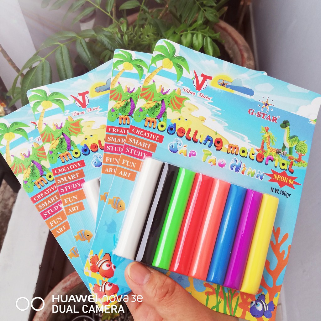 Đất Nặn 8 / 12 Màu An Toàn Cho Bé - NK