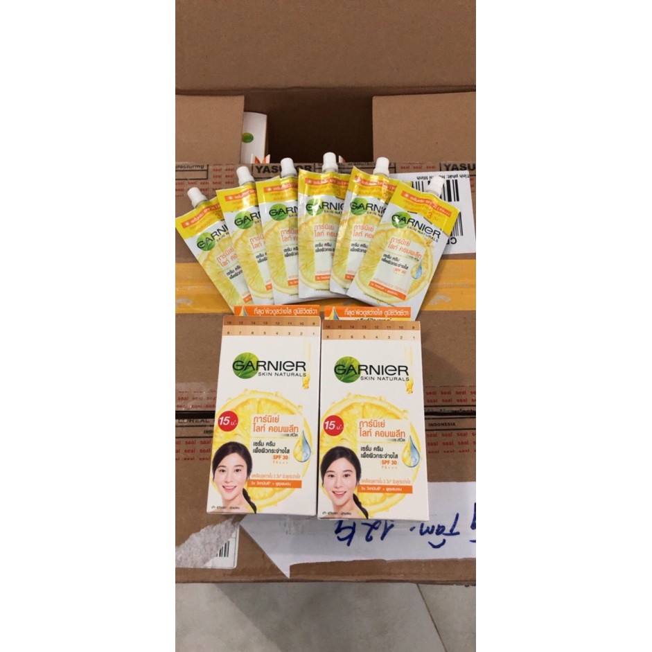 Kem Dưỡng Trắng Da Chống Nắng Garnier Skin Naturals Thái Lan