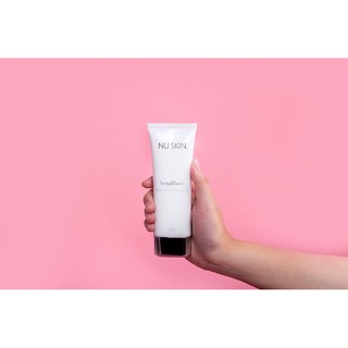 Kem trắng da tức thì Instablanc Nuskin.