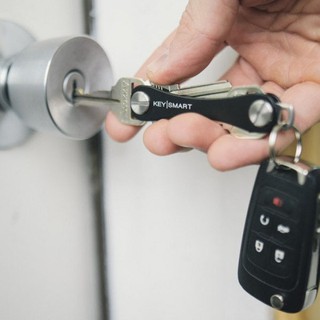 Dụng cụ móc chìa khóa thông minh Key Smart