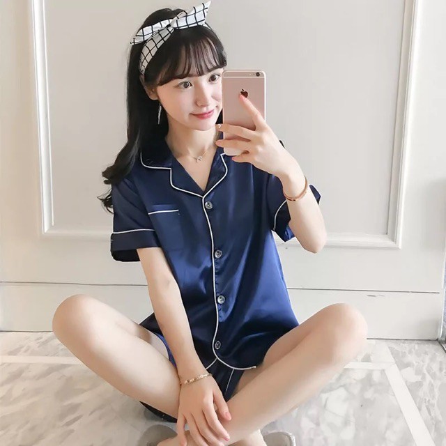 Bộ ngủ pijama lụa phi tay ngắn quần ngắn | BigBuy360 - bigbuy360.vn