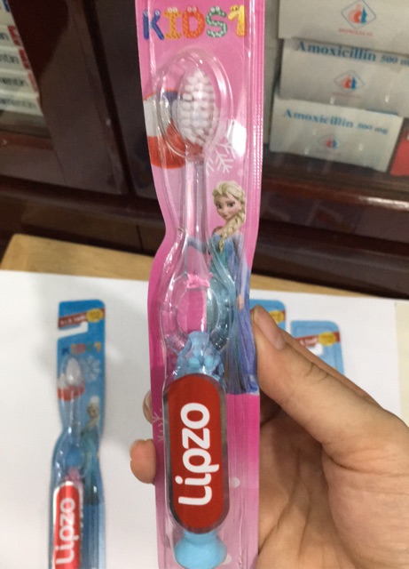 Bàn chải trẻ em Lipzo