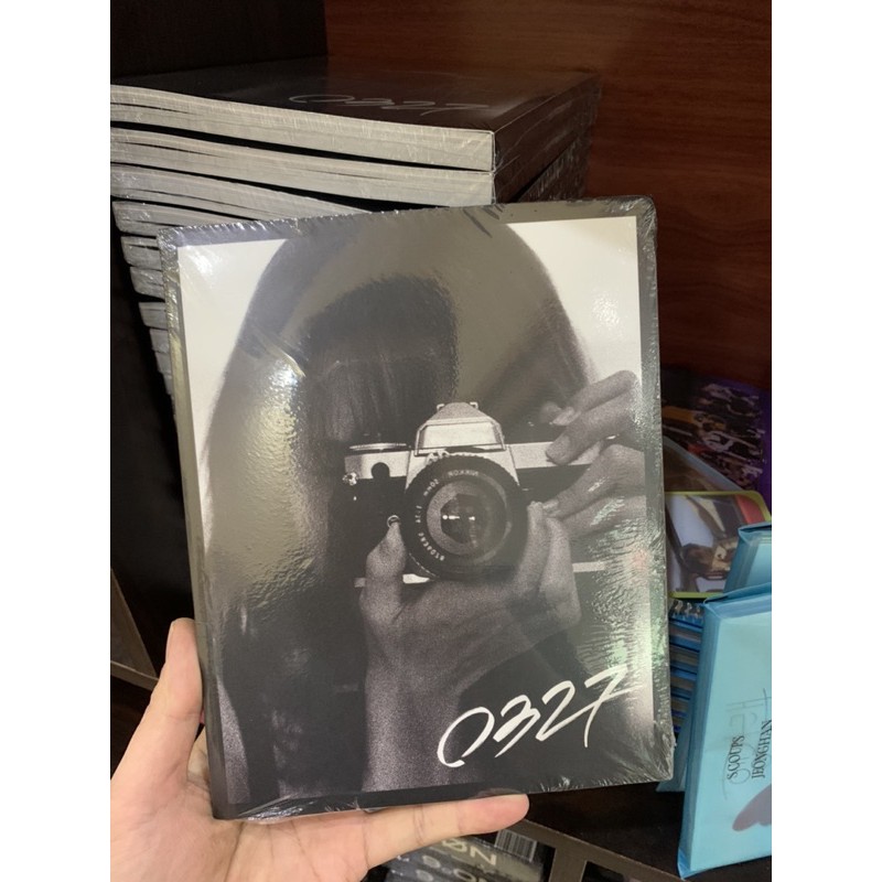 LISA PHOTOBOOK [0327] LIMITED EDITION