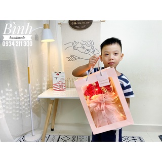 Set bó hoa sáp kèm túi, thiệp