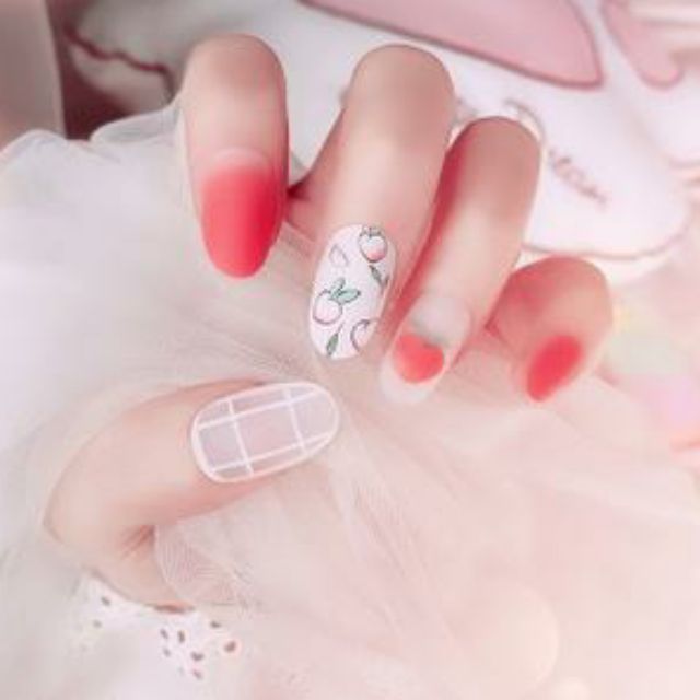 Bộ 24 móng tay giả kèm keo