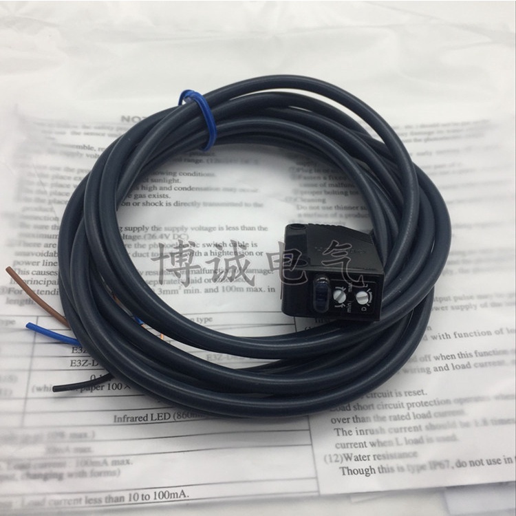 Công tắc quang điện YTH E3Z-D61 E3Z-R61 E3Z-D62 E3Z-D81 E3Z-R81 E3Z-D82 MỚI