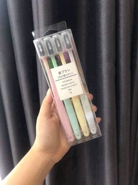 BÀN CHẢI ĐÁNH RĂNG MUJI ( sét 4 chiếc siêu xinh)