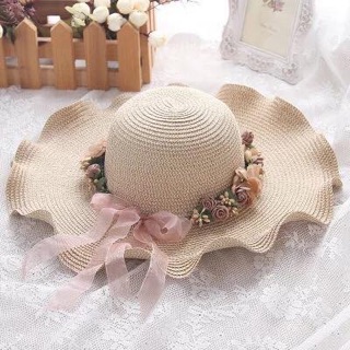 Nón đi biển mùa hè