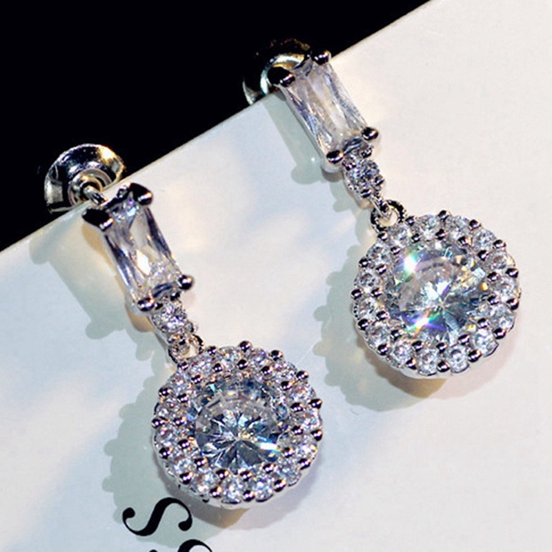 Bông tai dáng tròn đính đá lấp lánh thiết kế hợp thời trang