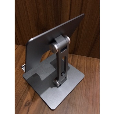 Giá đỡ điện thoại, iPad, Máy tính bảng tablet  cho ipad, iphone, galaxy tab bằng hợp kim nhôm chắc chắn.