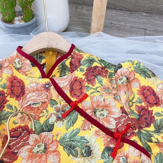 Váy gấm cổ tàu dáng xoè